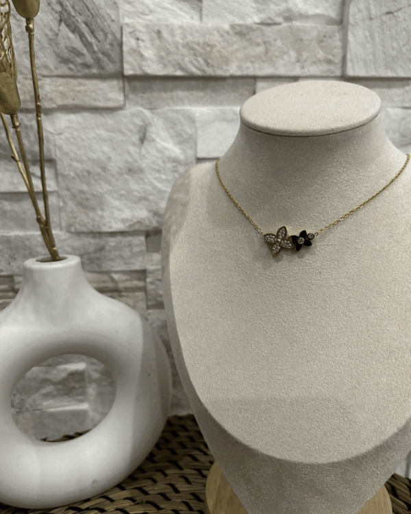Collier fleur diamant et doré zoomé 2