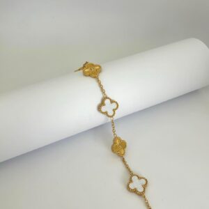 Bracelet doré trèfles ajourés et nacrés