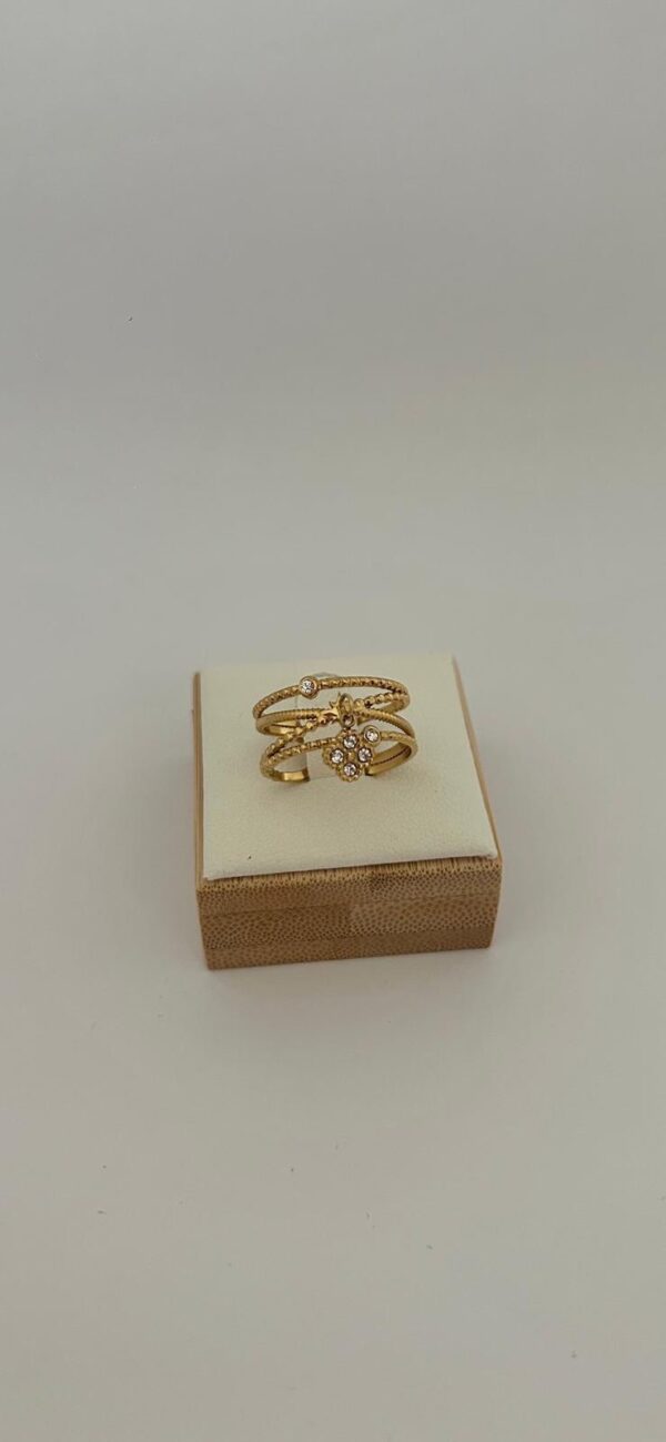 Bague Triple Anneaux et Charm Fleur en Acier Inoxydable Doré