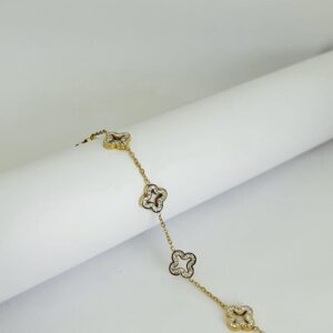 Bracelet en Acier Inoxydable – Fleurs enchaînées dorées