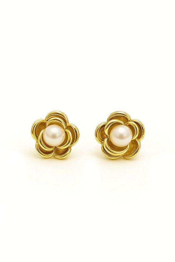 Boucles d’oreilles Fleur Dorée & Perle Nacrée