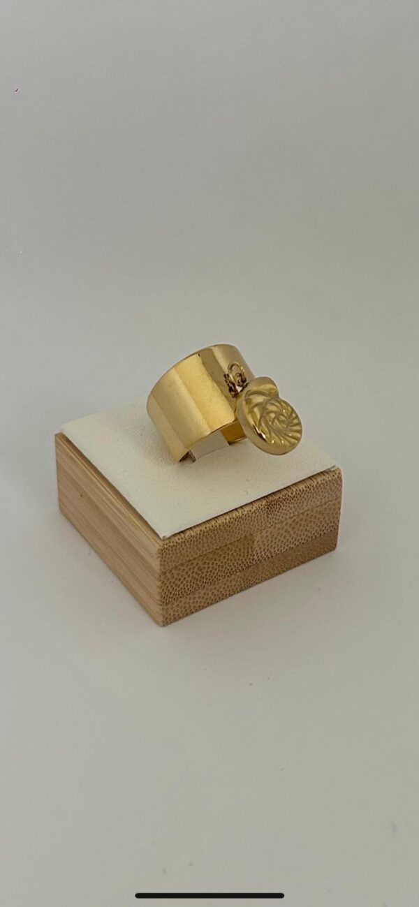 Bague Coquillage Doré en Acier Inoxydable